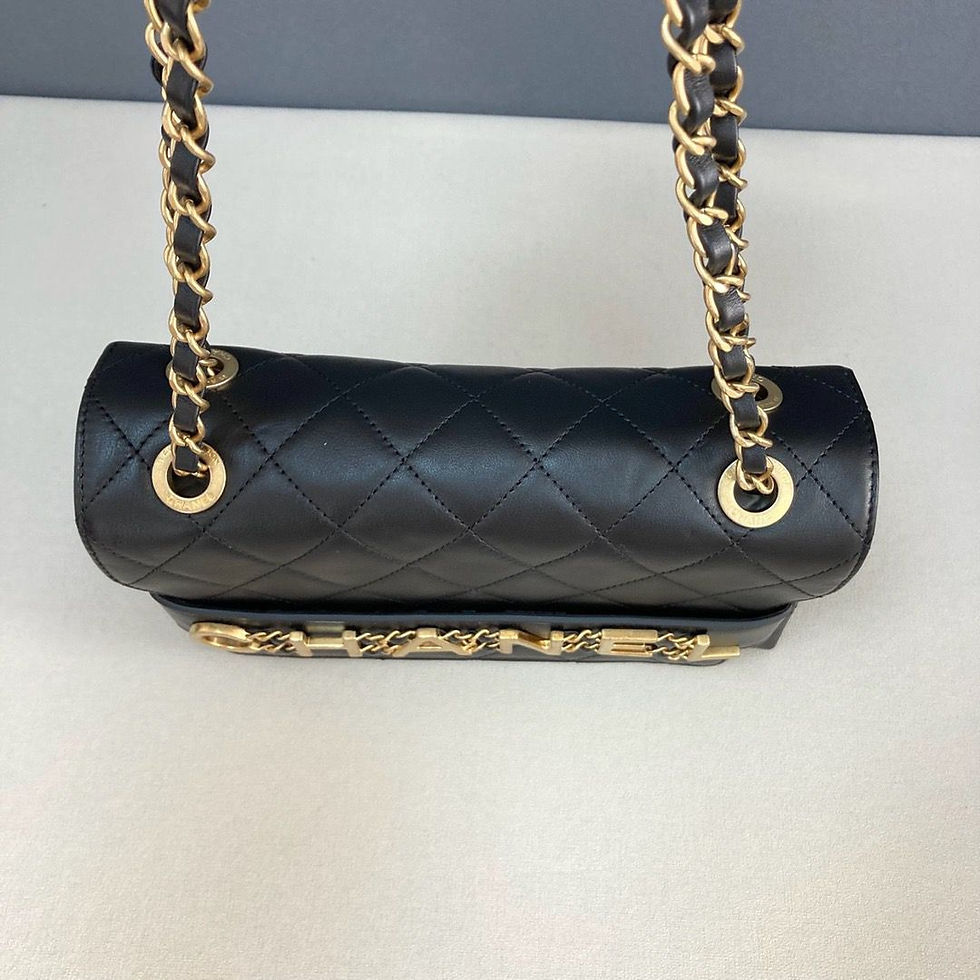 Thumbnail: CHANEL flap bag blk 復古金色字母黑金