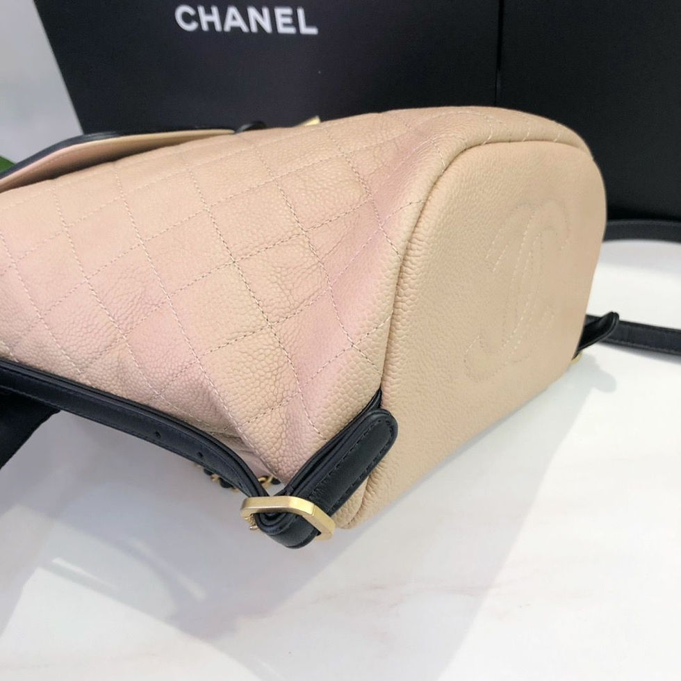 Thumbnail: Chanel filigree backpack 米黑荔枝皮