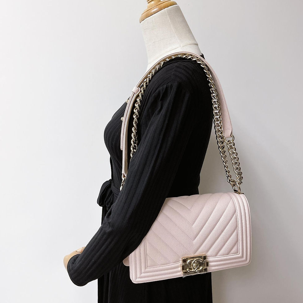 Thumbnail: CHANEL Boy Medium 17K Caviar Nude Ghw