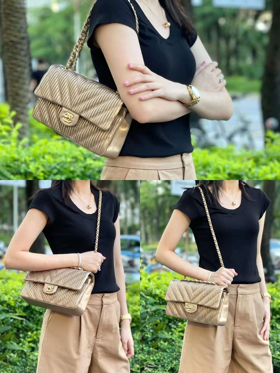 Thumbnail: Chanel cf medium v紋牛皮金色