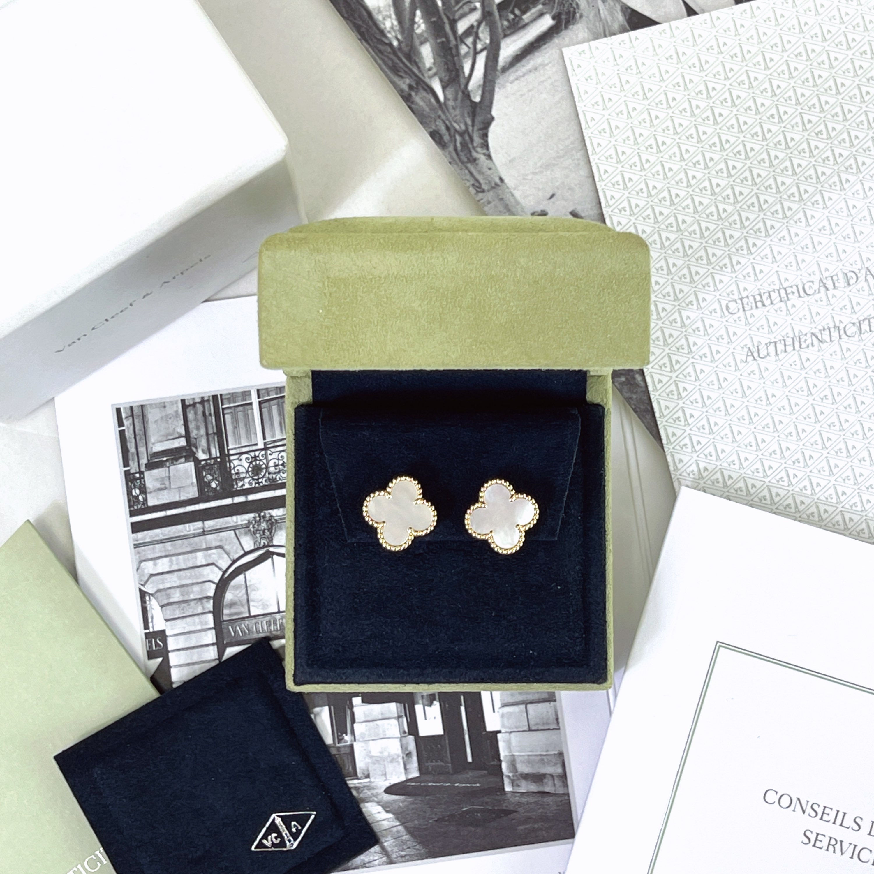 VCA Vintage Alhambra Earrings 18K Gold/Mother Of Pearl