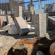 霊園へのドローイング