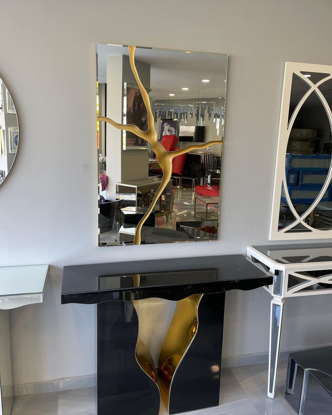 DR-4 SQUARE dressuar