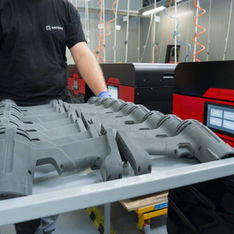 Impressão 3D SLS: Guia Técnico Completo sobre Sinterização Seletiva a Laser