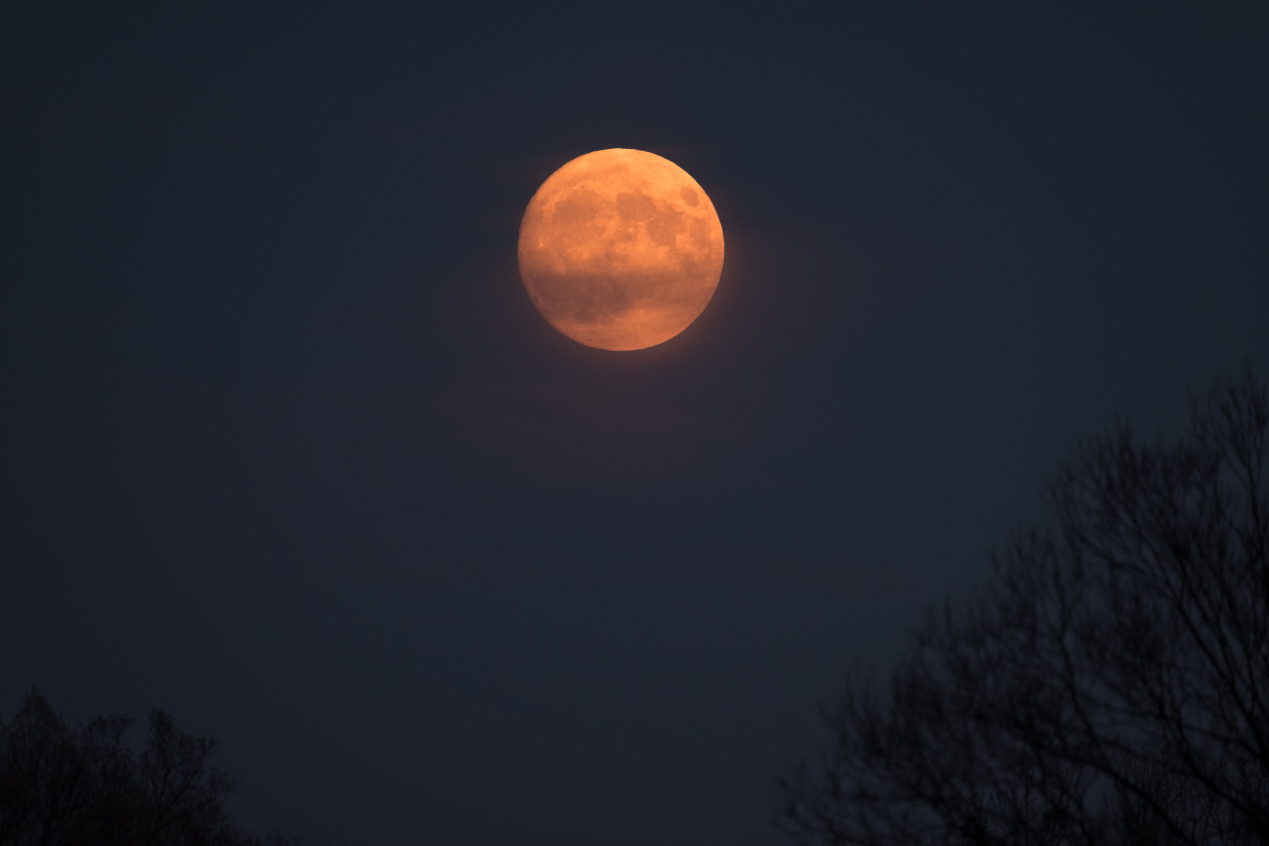 Mond über Amper
