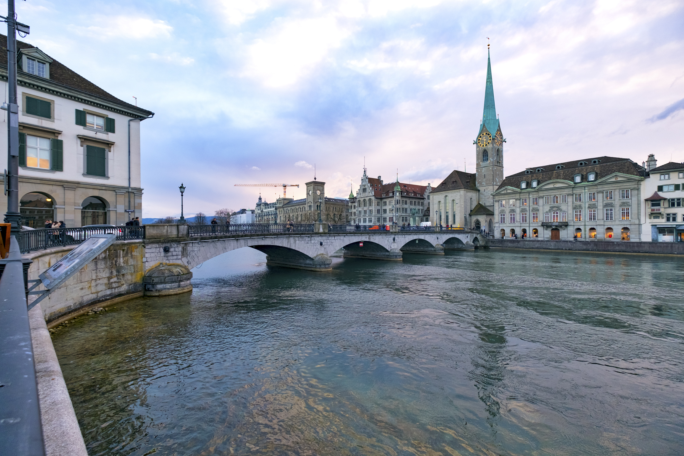 Münsterbrücke und Fraumünster