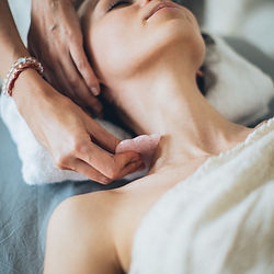 Lymphatic facial with gua sha