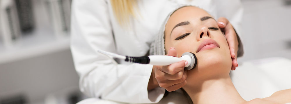 Microneedling LED Rejuvenation Facial