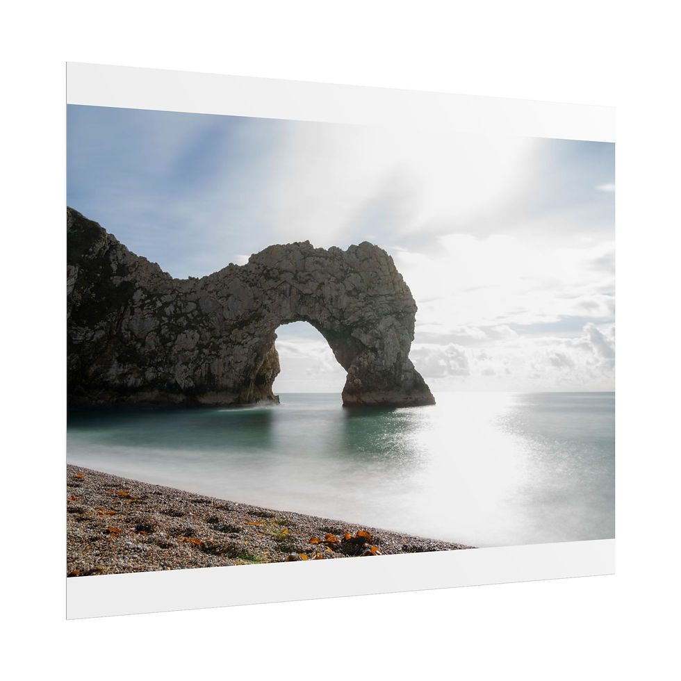 Thumbnail: Durdle Door natural limestone arch, calm turquoise ocean, sunny sky.