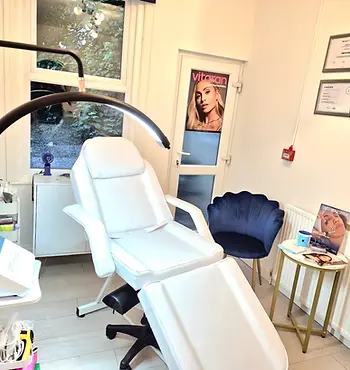 image of the interior design of maggie's clinic Bristolebp