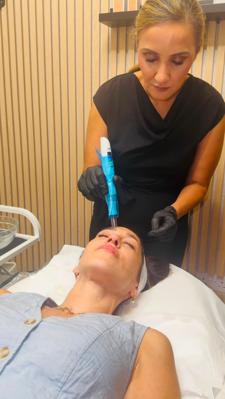 Dr Ayesha Aesthetics providing microneedling in Romford Essex clinic