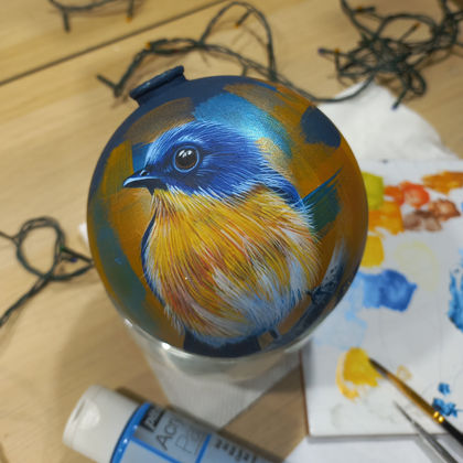 Holiday Light: Magical Christmas Decorations