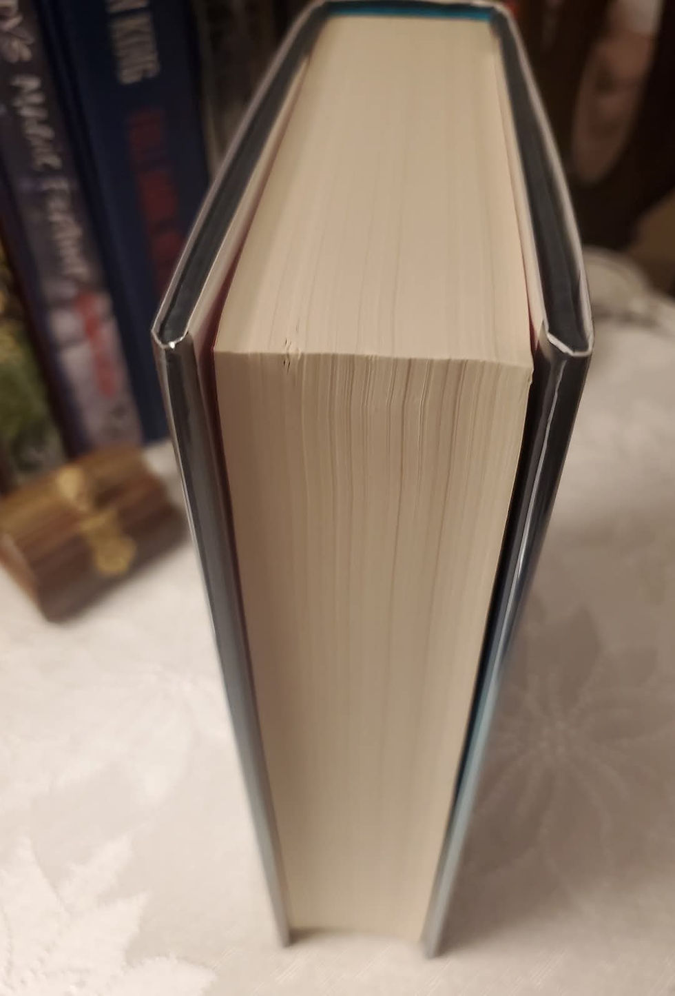 Thumbnail: Stephen King Signed Lisey's Story UK Hodder and Stoughton First Edition Page Block on Book Fine Condition