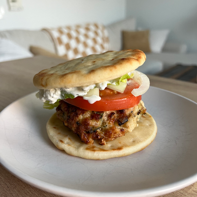 Greek Spinach & Feta Chicken Burgers 🫒