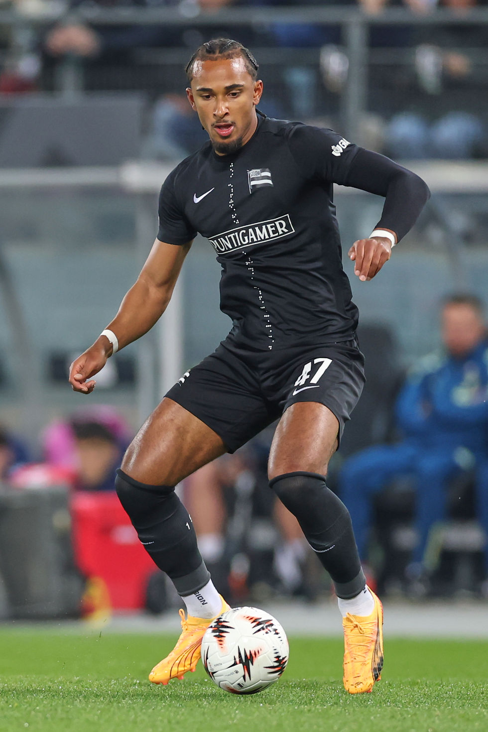 Beautiful Sports-20251106-0029