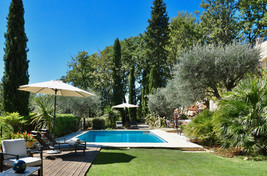 Piscine maison d'hôtes les hauts de la riviera