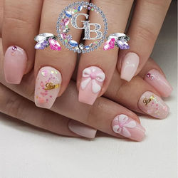 Le plaisir de faire la Nail Art japonais