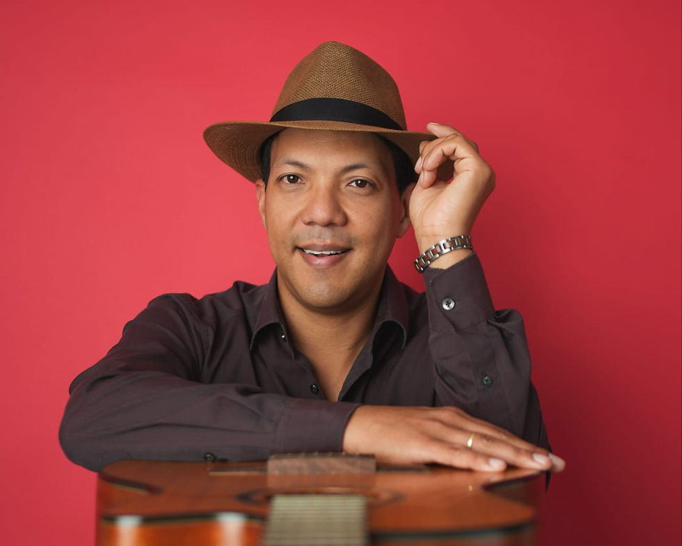 Rico web solo 01_edited_edited.jpg