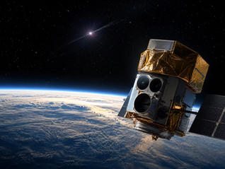 Ilustración artística del observatorio espacial Swift sobre la Tierra tras reanudar sus observaciones