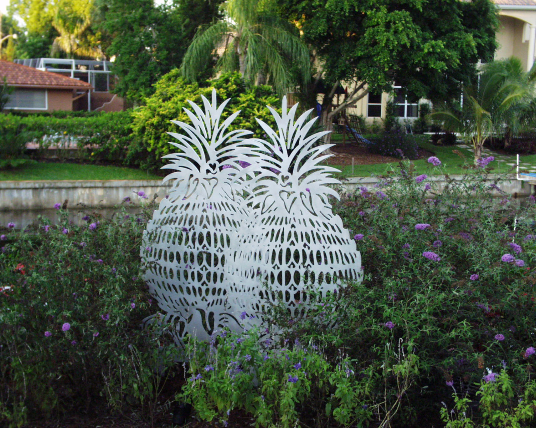 Yard Art- Pineapple