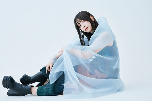 雫アーティスト写真.jpg