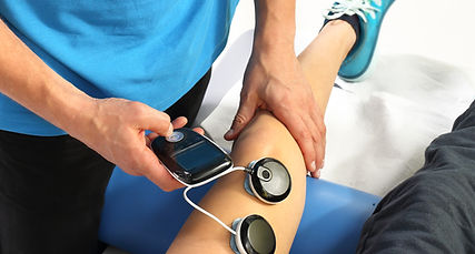 Physical Therapy Session at Aviva Family Chiropractic in Paseo Caribe, San Juan