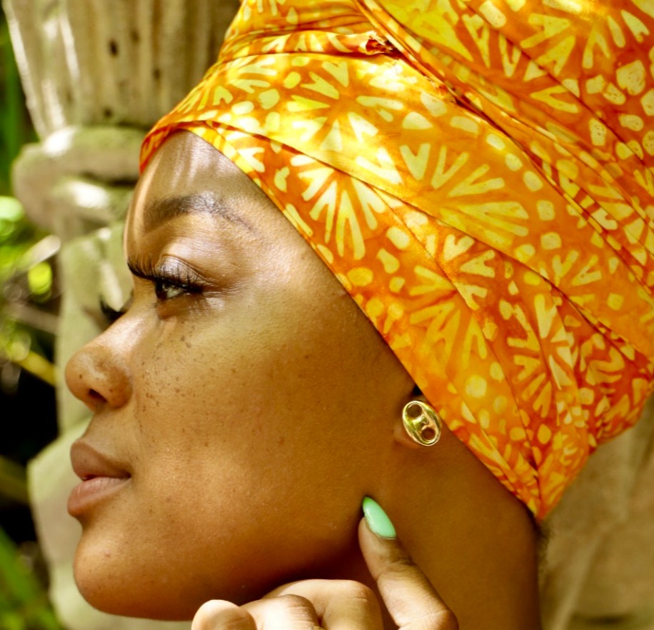 solid very light gray square 2d flat solid single color, no texture.jpg