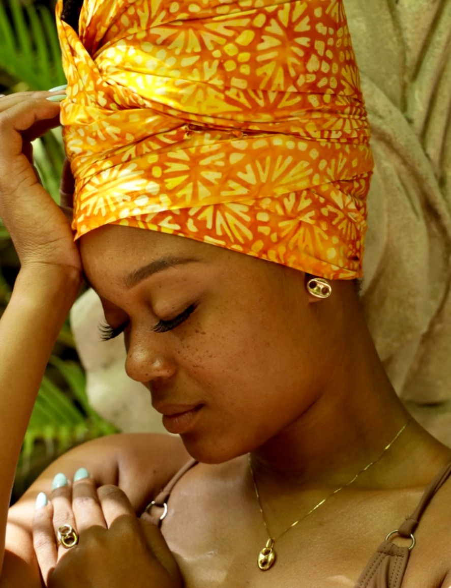 solid very light gray square 2d flat solid single color, no texture.jpg