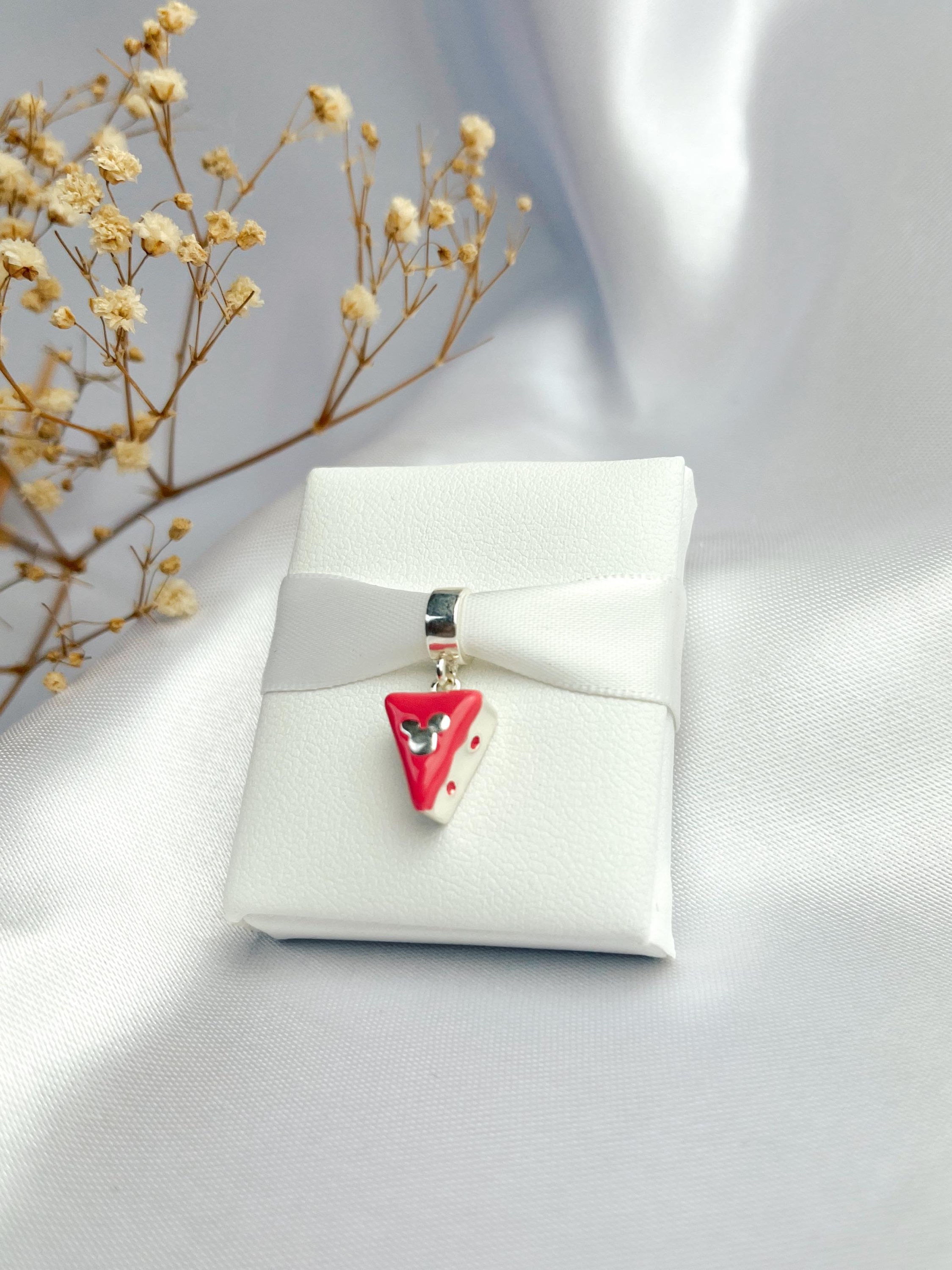 Berloque bolo Mickey 