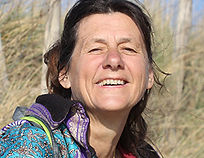 sylvie portrait petit.jpg