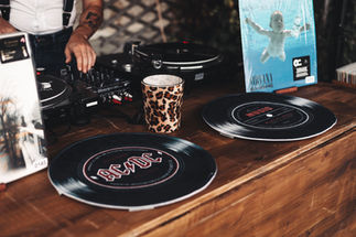 Bar à vinyles 91, bar à vinyles 77, bar à vinyles 94, bar à vinyles paris, bar à vinyles 78, dj 91, dj 77, dj 94, bar à vinyles 60, bar à vinyles mariage