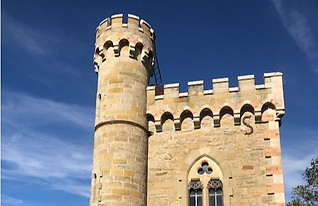 Screen Shot 2022-10-21 at 15.59_edited.jpg