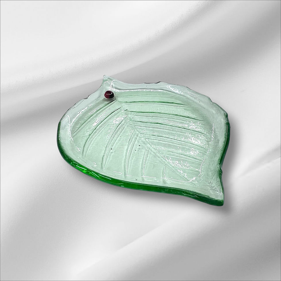 Thumbnail: Leaf & Ladybug Plates