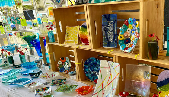 Inspirational Beauty: Handmade Fused Glass Gifts 🍂⛄️