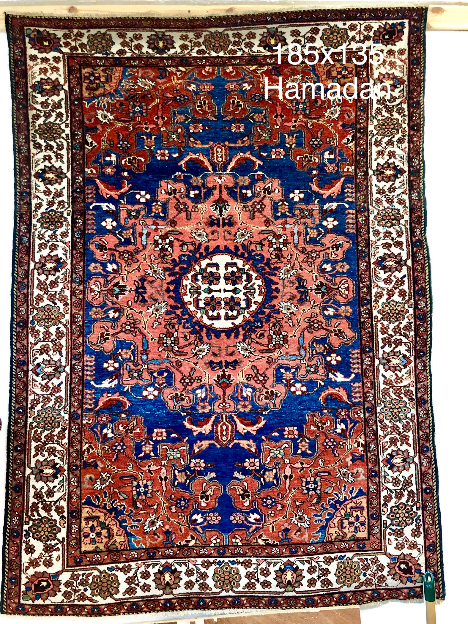 Fine Hamedan rug