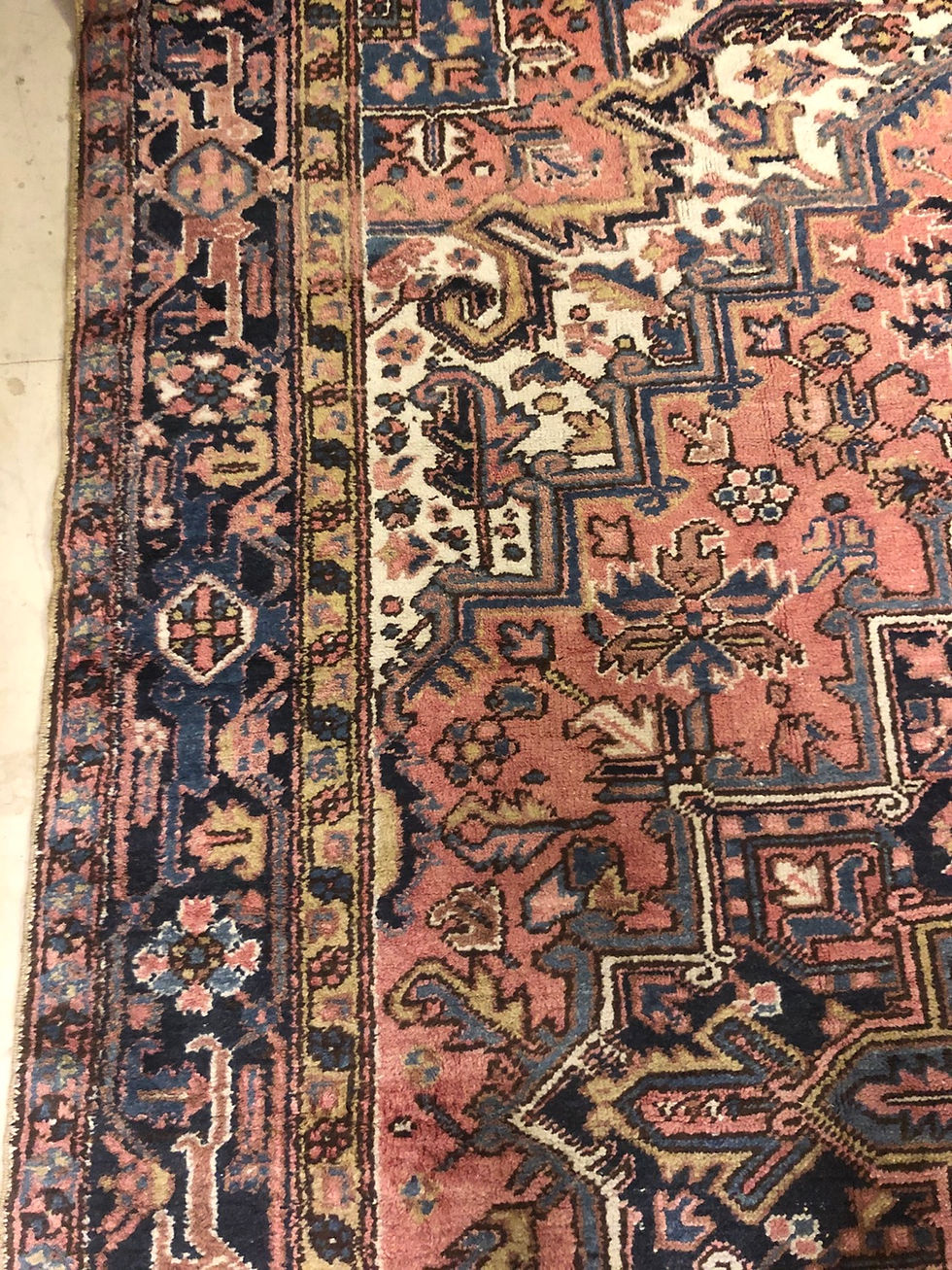 Thumbnail: Large Vintage Heriz Rug – 11'9" × 9'