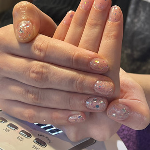 nails, glitter nails, nail polish, manicure, shellac nails