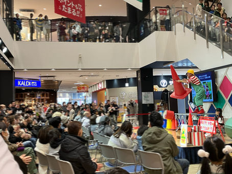 ショッピングセンターにて