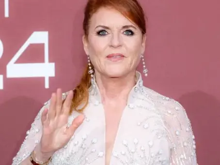 Sarah Ferguson et ses colis de Noël : une frénésie de dépenses sous les projecteurs