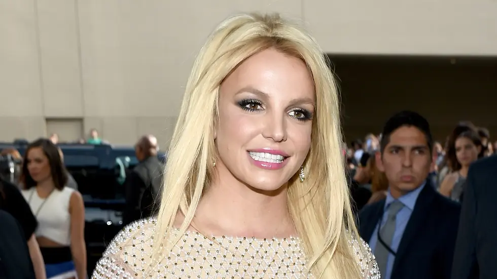 Britney Spears dévoile une nouvelle transformation capillaire signée par le coiffeur des stars