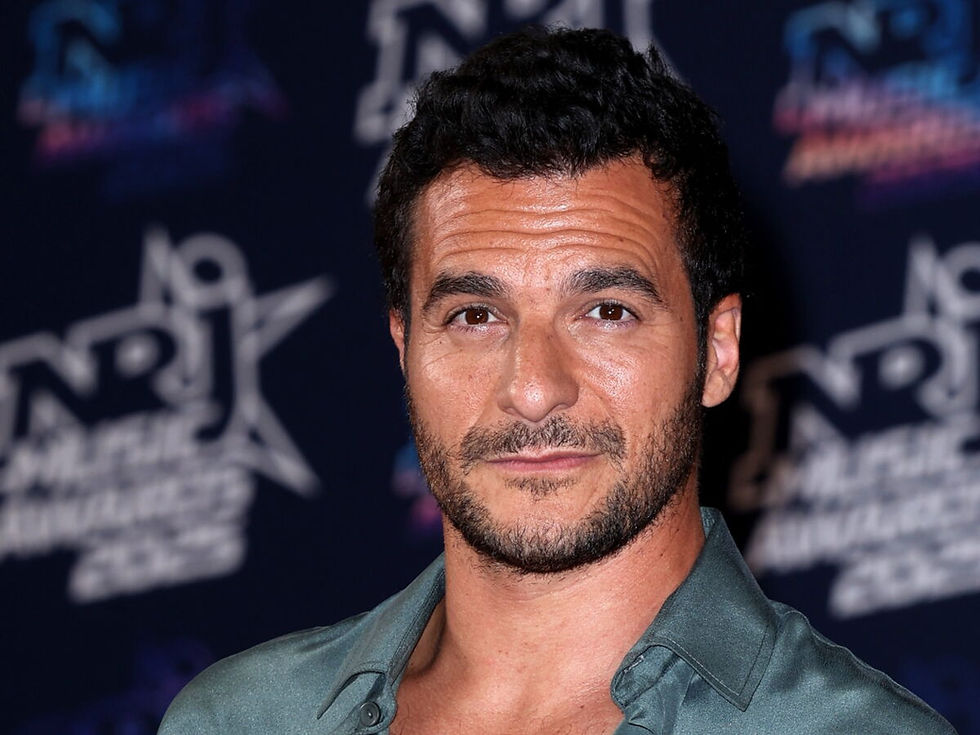 Amir contraint d’annuler son concert à Grenoble : son guitariste hospitalisé, les dernières informations