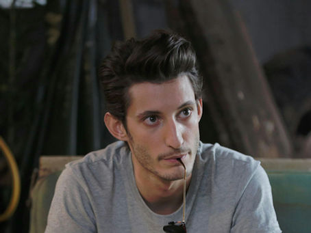 Pierre Niney brise le silence : “C’est dur d’être optimiste” pour ses filles