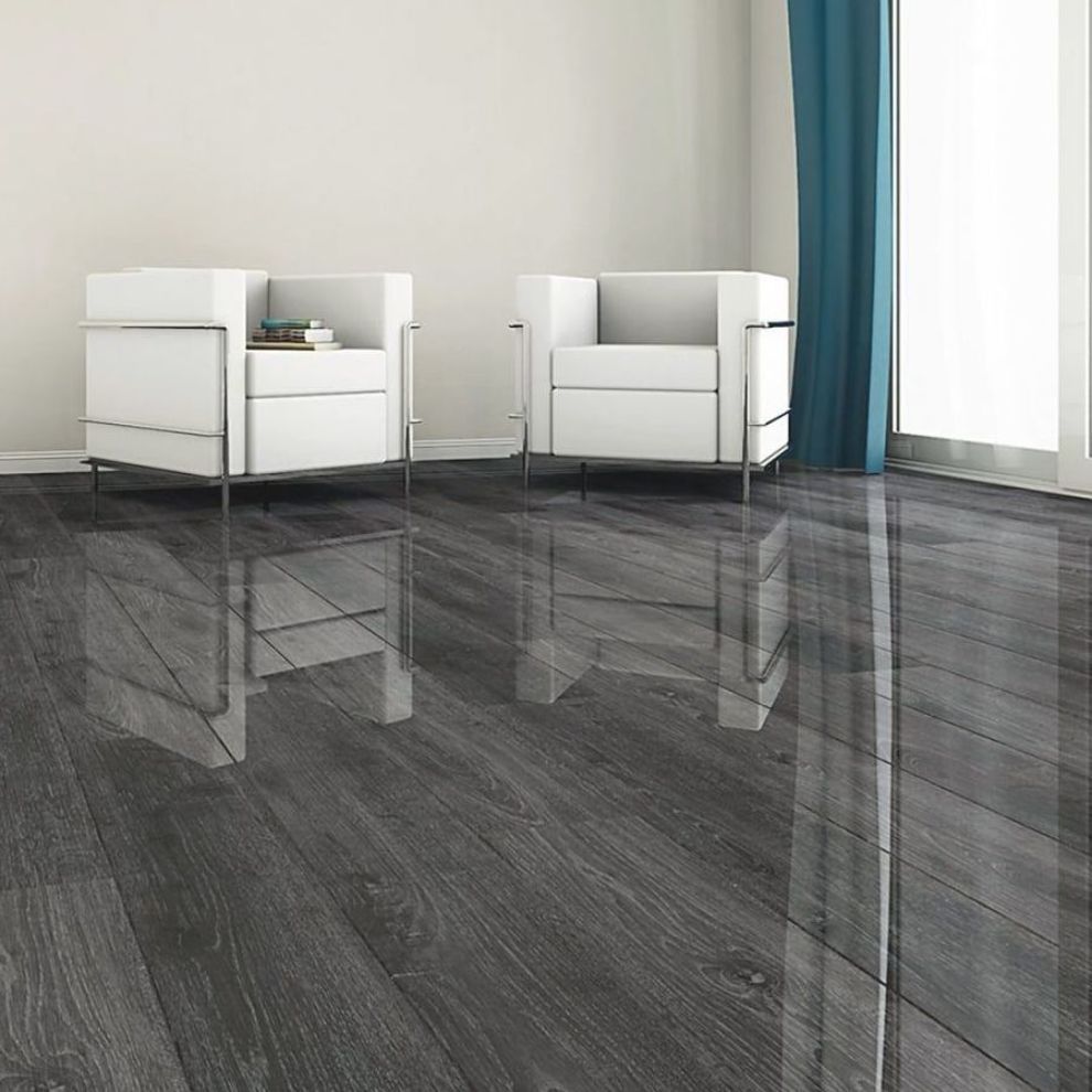 Porcelanato oscuro de Familia bercomat