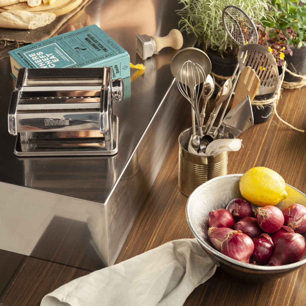 Decorar una cocina pequeña. Utencillos que suman