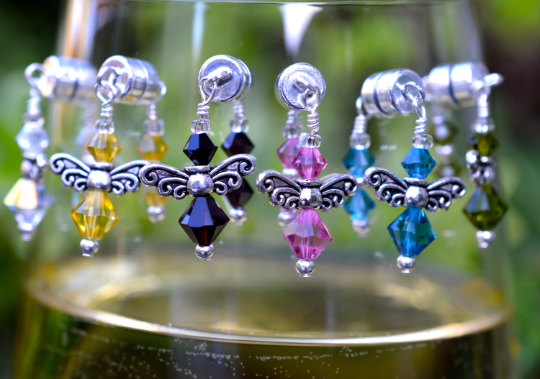 Thumbnail: Swarovski Crystal Angel  Magnetic Wine Charm Set