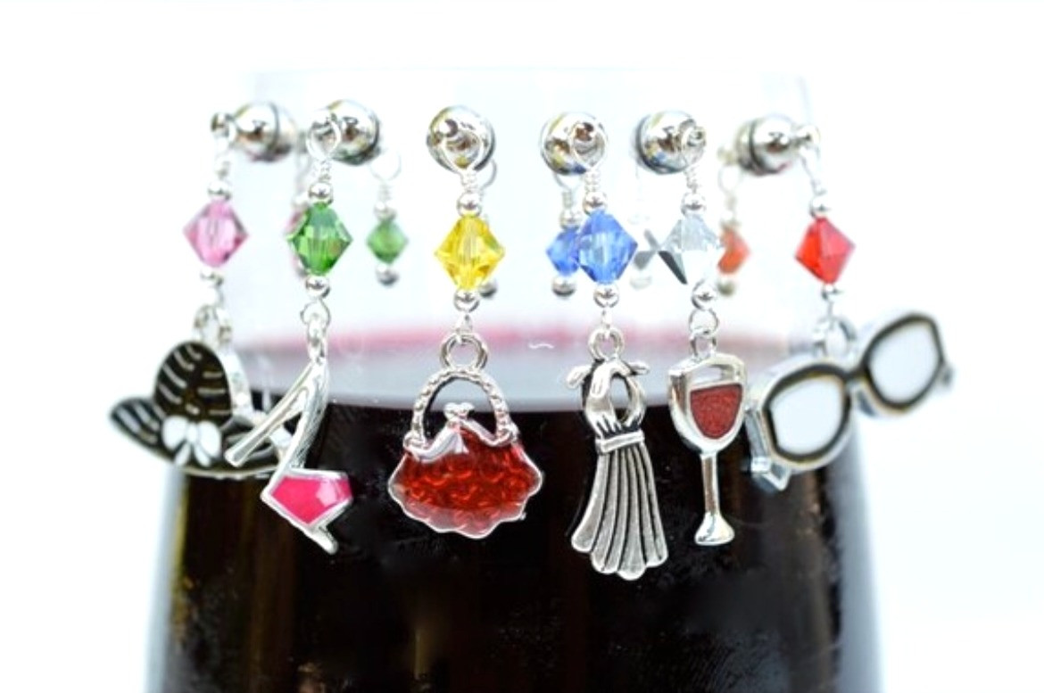 Classy Lady Magnetic Wine Charm Set