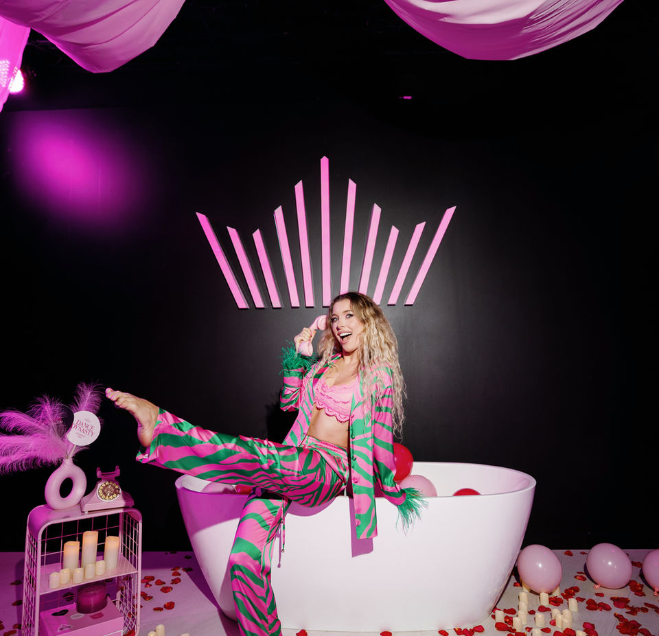 Our clients love La Magnetique suits — not just for their style, but for the comfort and confidence they bring. From everyday outings to special occasions, these looks always turn heads.
