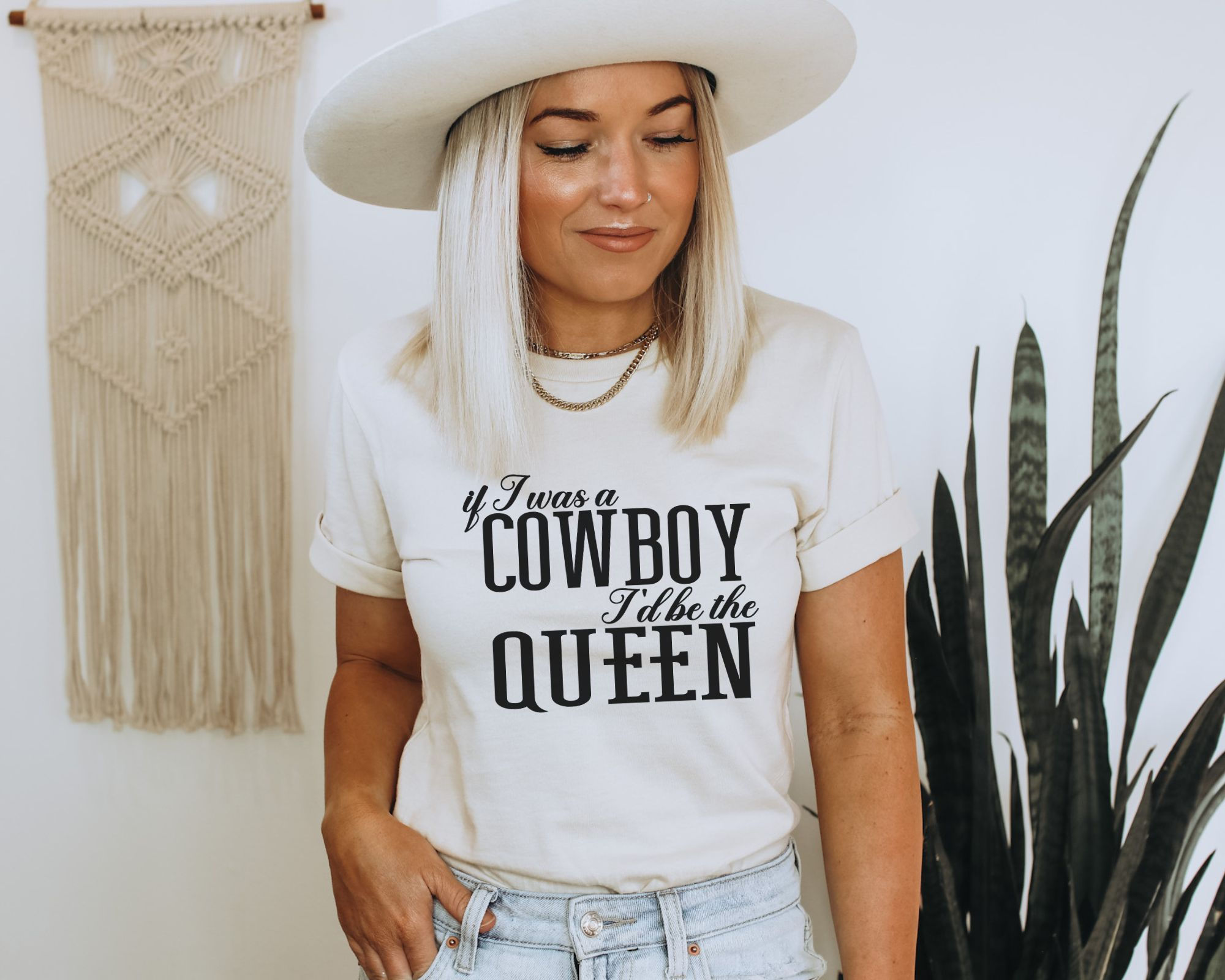 If I was a cowboy I'd be the queen Women's Graphic Tee | Miranda Lambert Tshirt