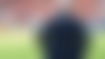 Strong Business Leaders Empower From The Sideline