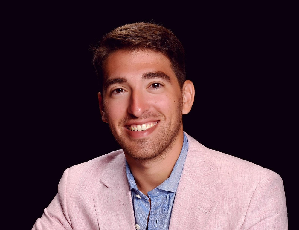 Ceo Rising Sun Meet Alex Sunshine - CEO And Founder Of Rising Suns Agency